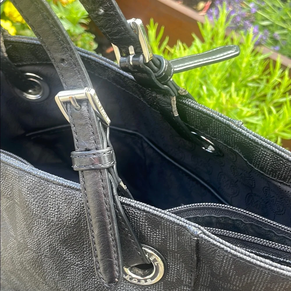 Michael Kors Black Leather Tote with Structured Design - Picture 10 of 14